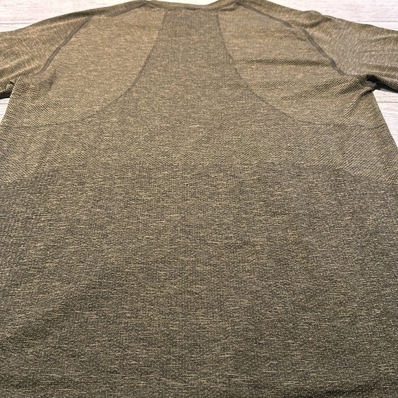 🍋Men’s Lululemon Vent Tech short sleeve tee🍋 - Picture 14 of 14